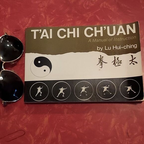Vintage 1973 Tai Chi Chuan book Hui-ching - Picture 1 of 8